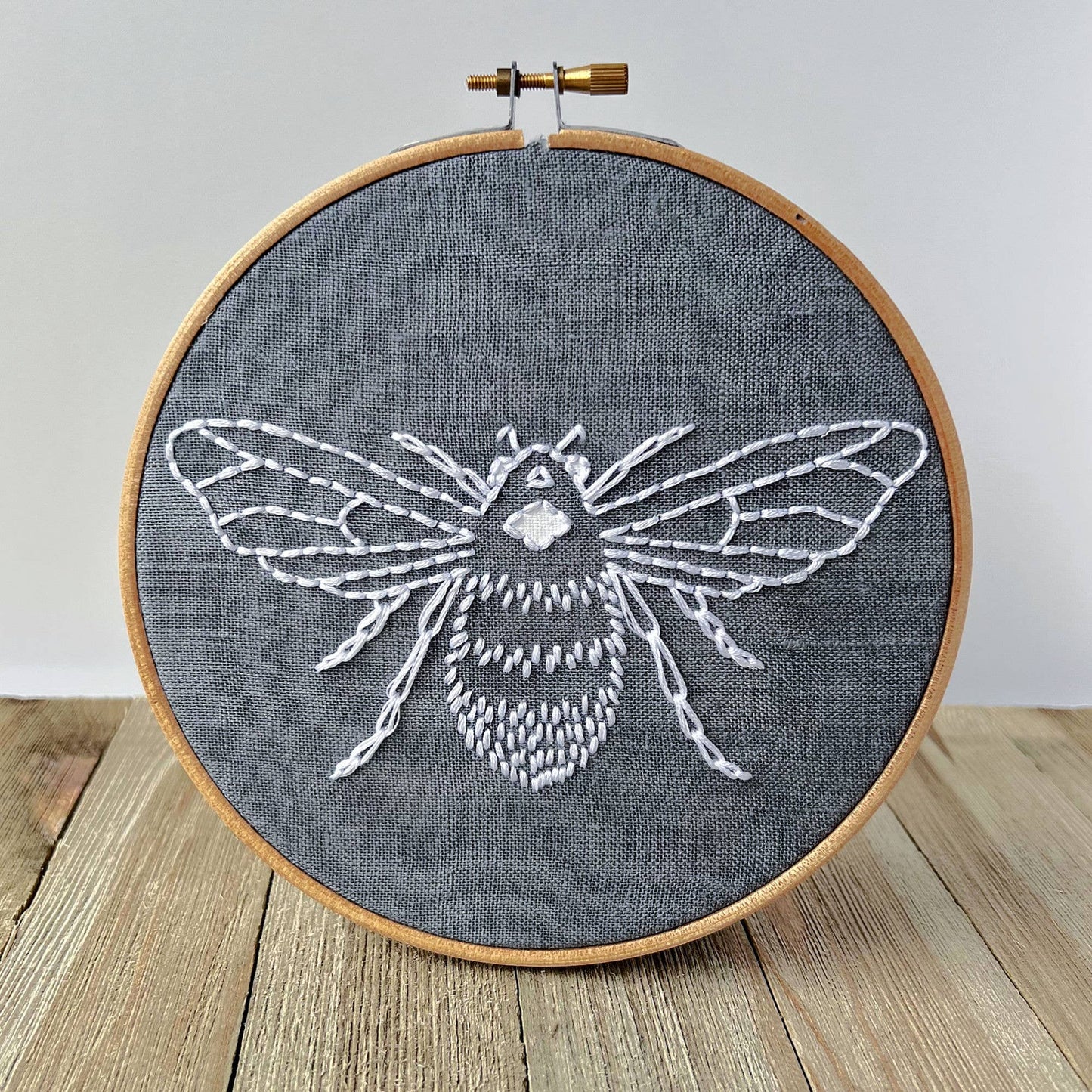 Bee Embroidery Kit: Grey/White