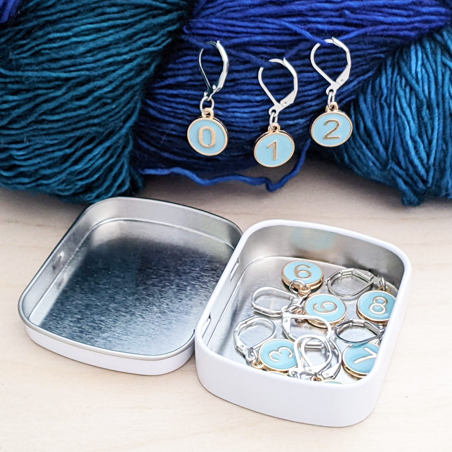 Numbers Locking Stitch Markers - Set of 10 with Storage Tin: Dusky Rose